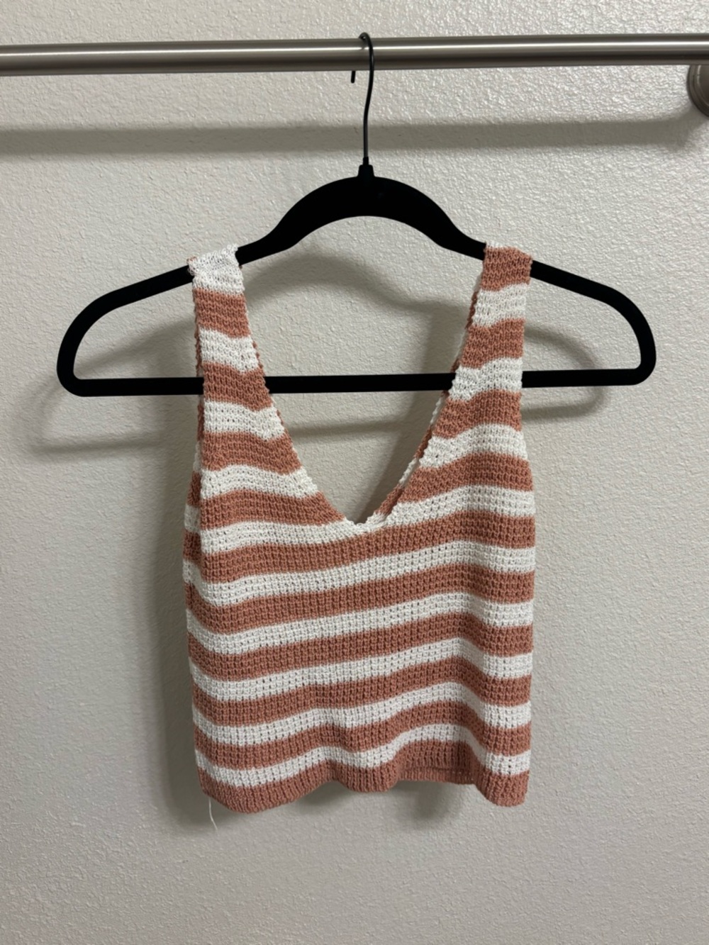 Striped Knit V-Neck Crop Tank - Cream & Tan
